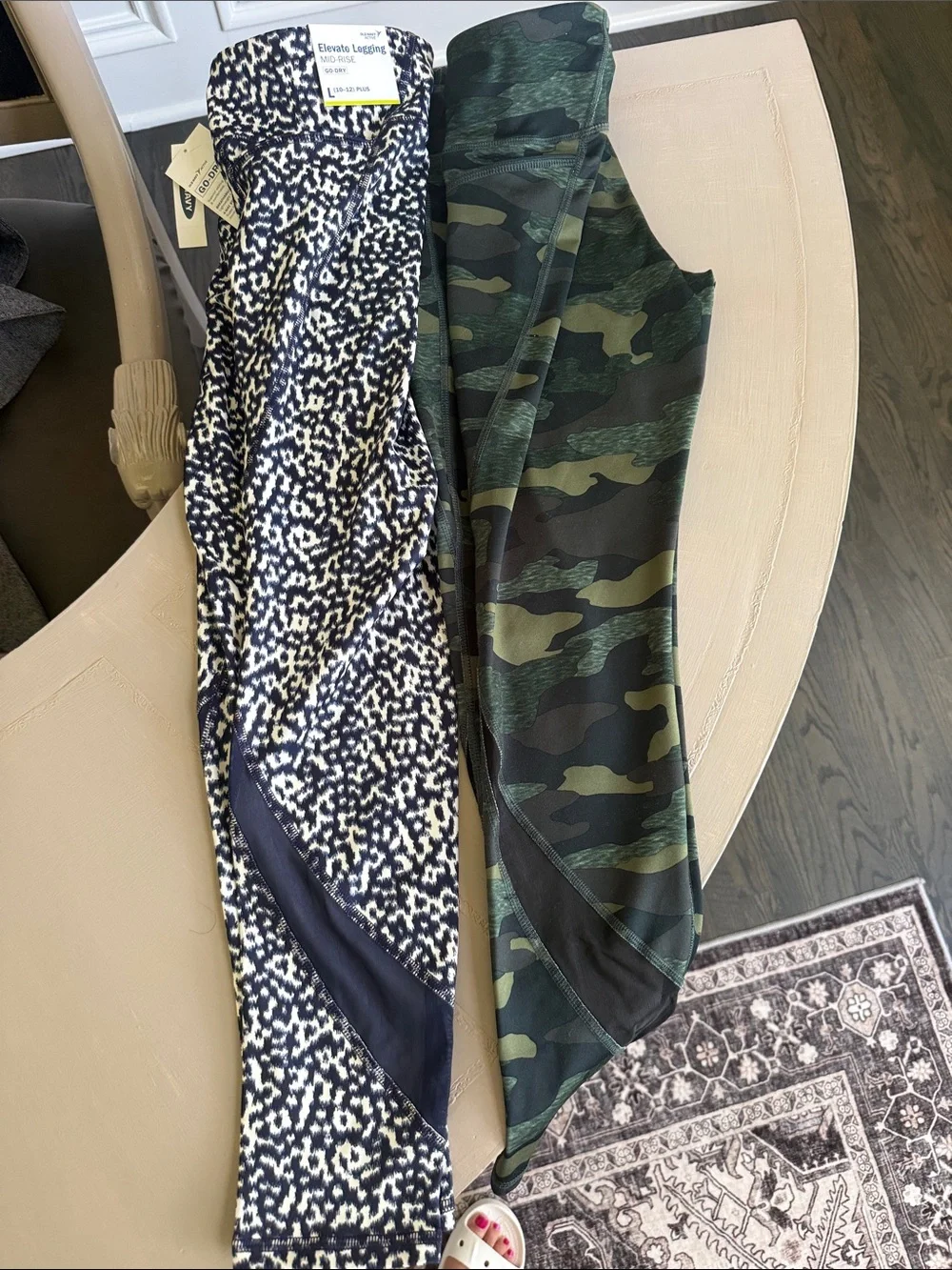 NEW Girls' Old Navy Elevate Leggings - Mid-Rise Go-Dry Bottoms + Bonus Camo Pair